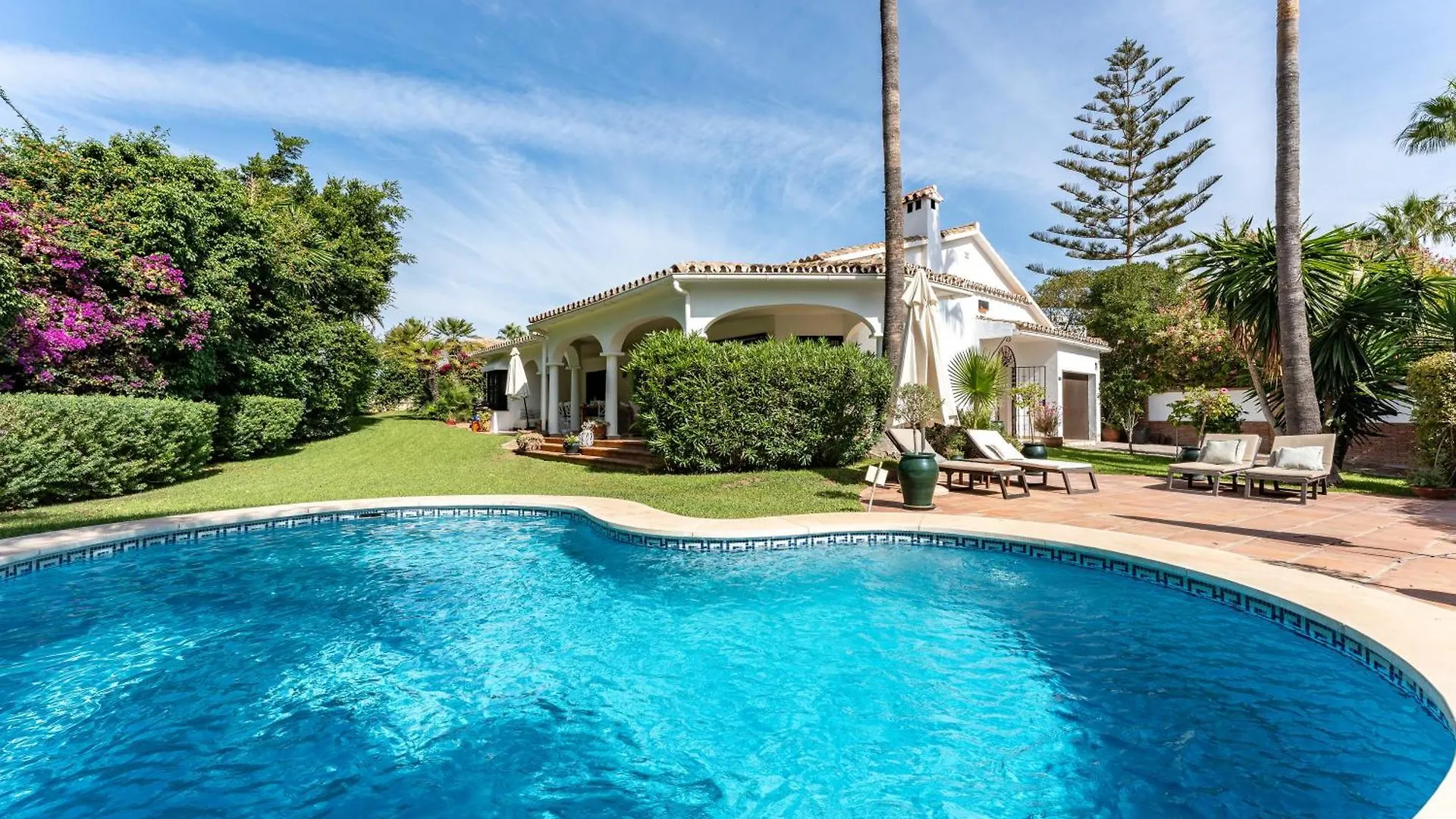 Nice Villa Caribplaya Marbella Spain