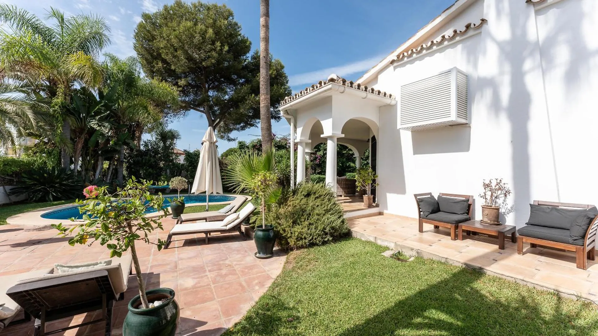 Nice Villa Caribplaya Marbella 0*,  Spain