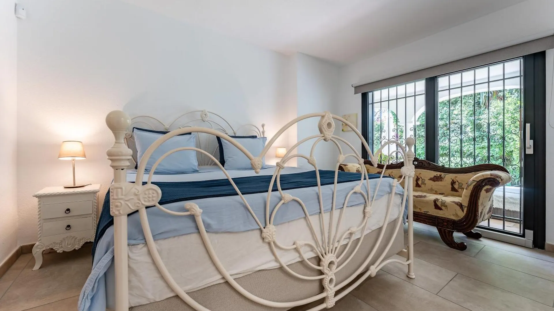 Nice Villa Caribplaya Marbella