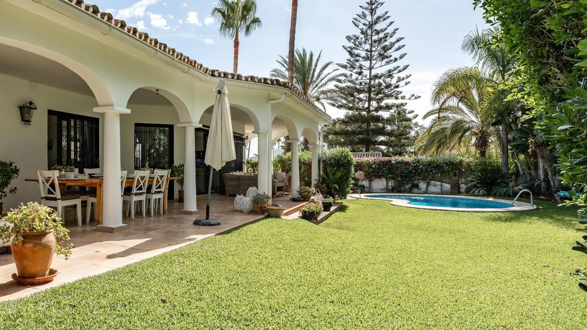 Nice Villa Caribplaya Marbella