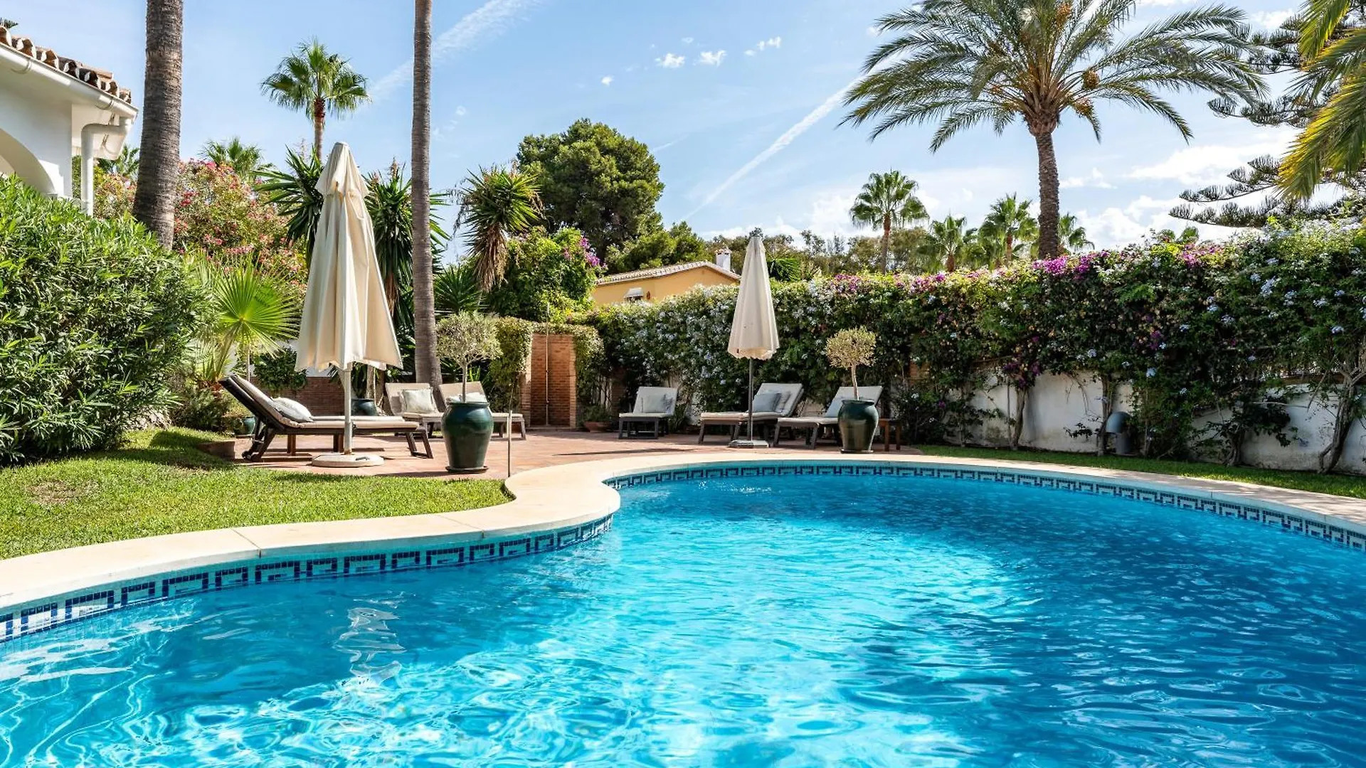 Nice Villa Caribplaya Marbella